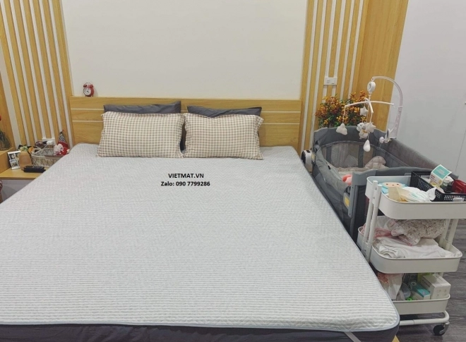 Tấm lót chống thấm cho bé bỏ bỉm TILO